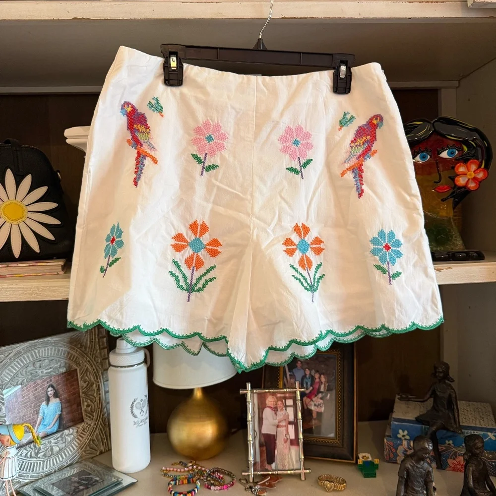 J. Marie tessie shorts embroidered Large L nwt - Picture 4 of 7